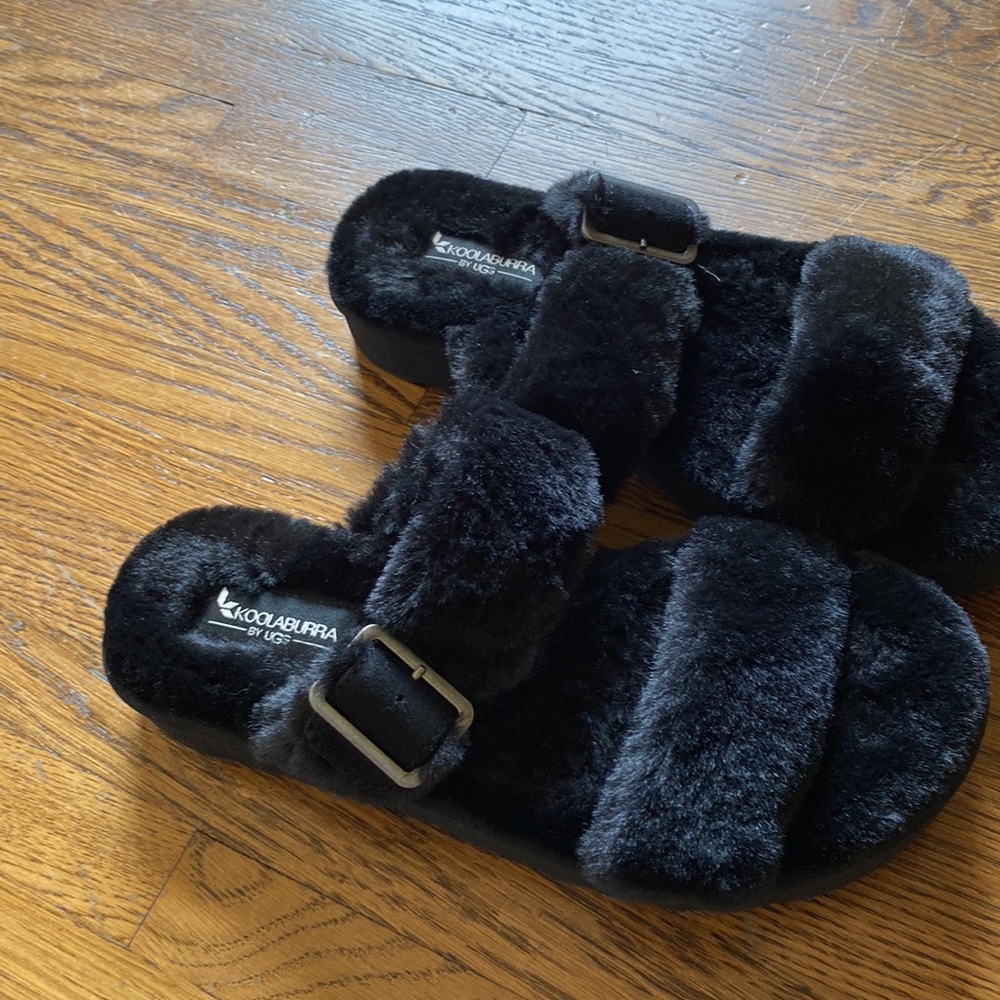 Nwot Fuzzy Slides, Size 7 - image 4